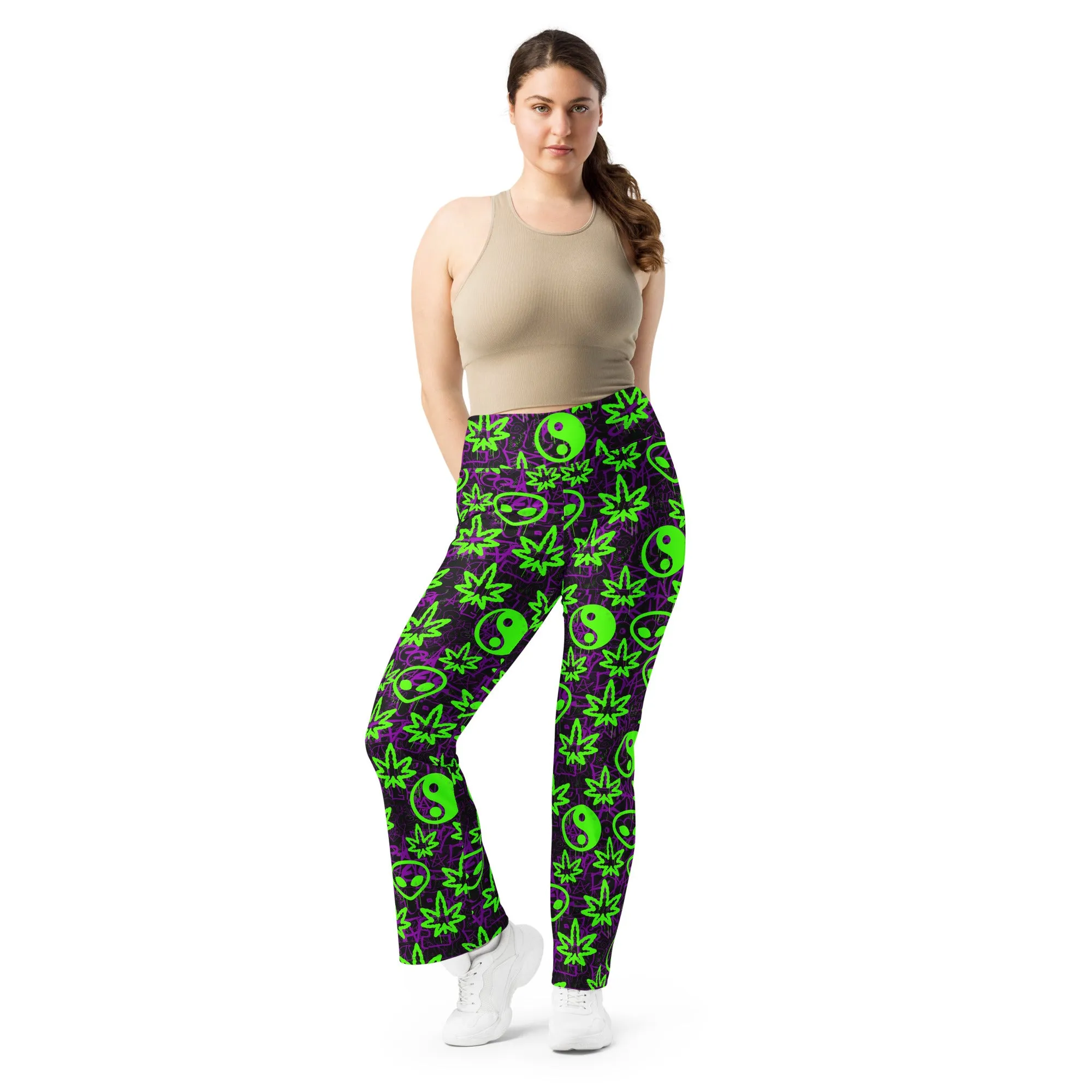 Ganja Graffiti Flare Leggings