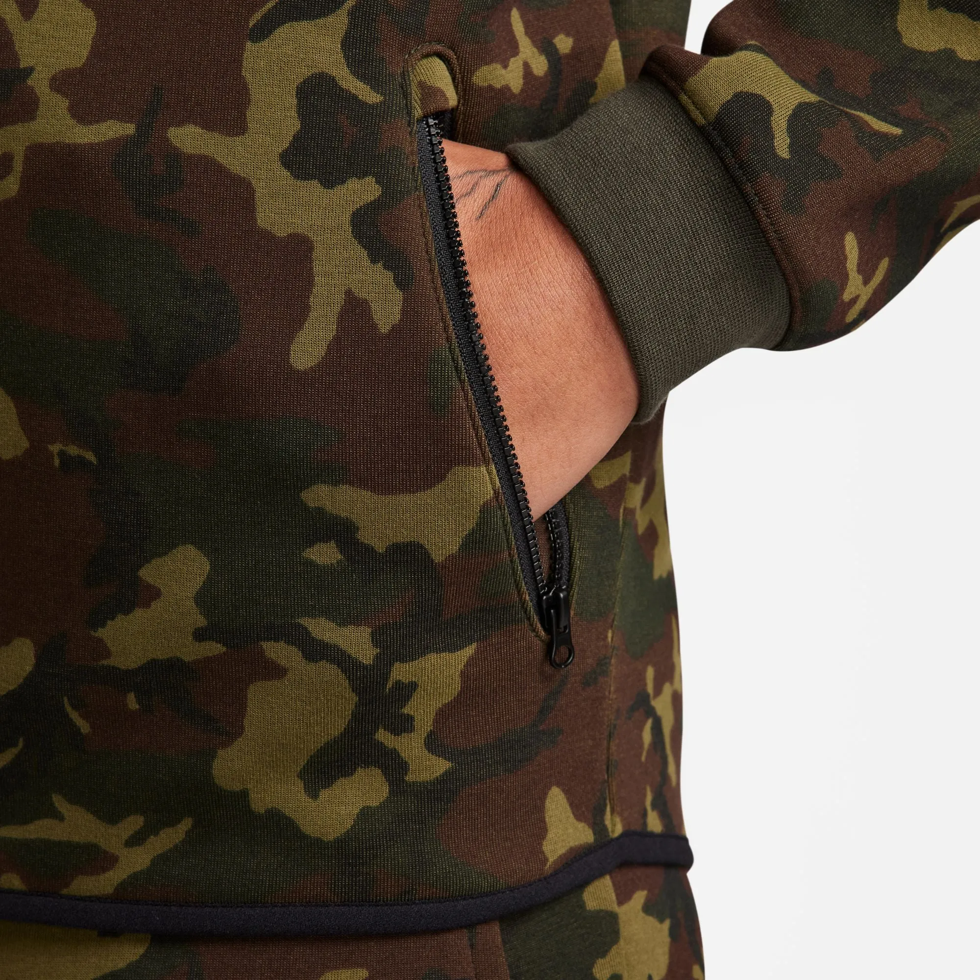 TECH FLEECE OG WINDRUNNER "SEQUOIA"