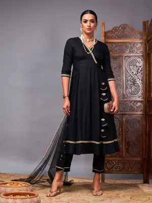 Women Black Kurta Set With Net Sequins Dupatta